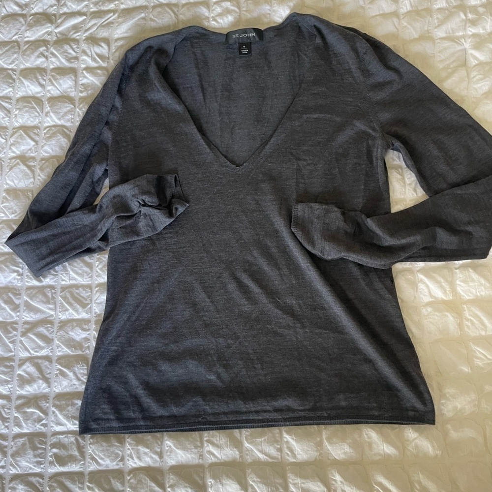 St. John Charcoal Wool Knit sweater Top